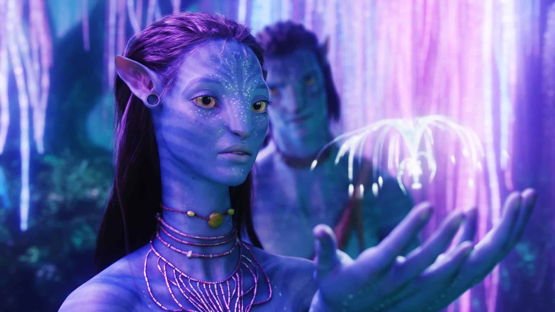 Zoe Saldana and Sam Worthington in the original Avatar.